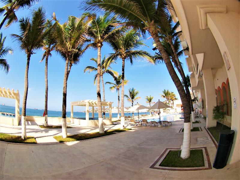 Camino Real Manzanillo 호텔 외부 사진